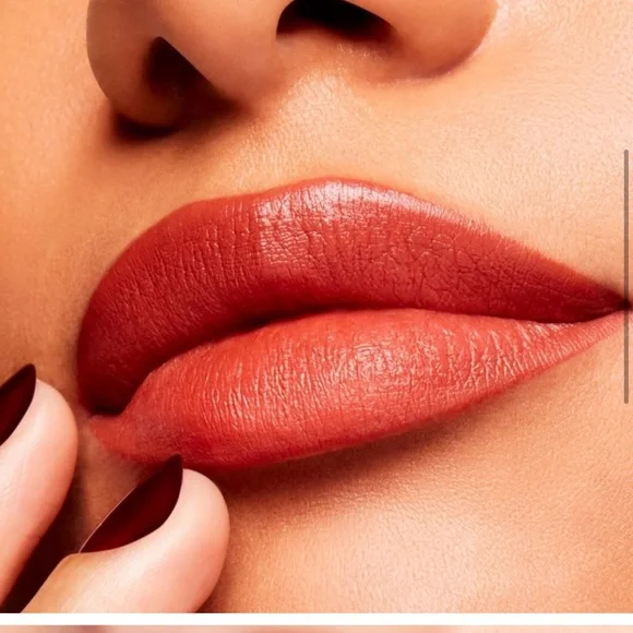 New! MAC Marrakesh-Mere Powder Kiss Velvet Blur Slim Stick - Picture 3 of 5